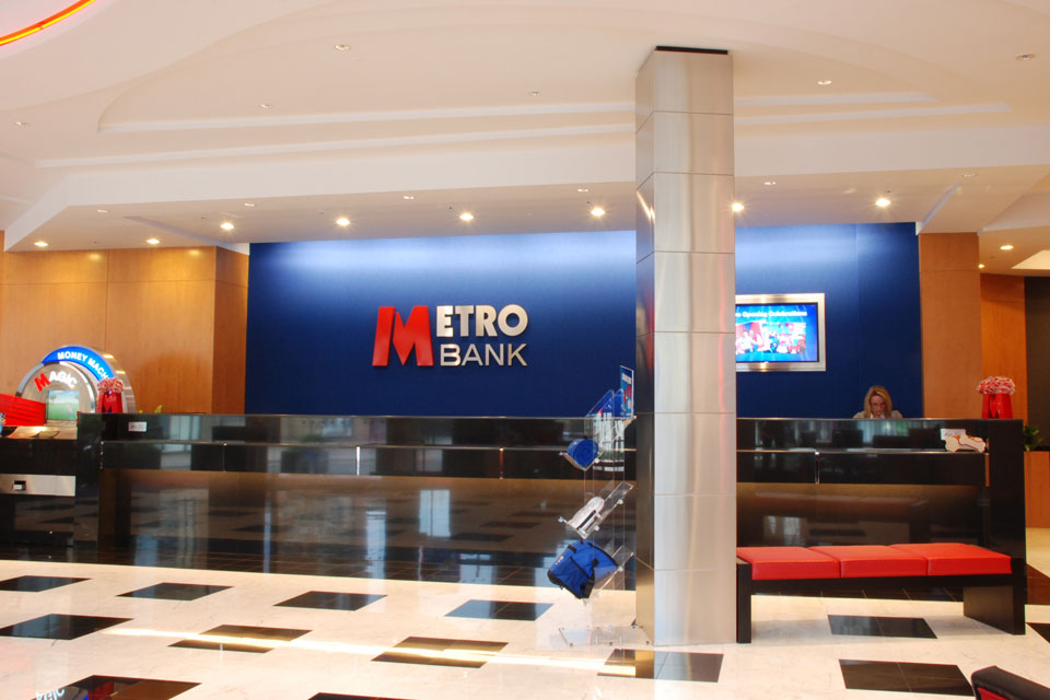 Metro bank fit out