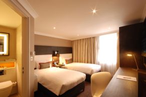 DoubleTree by Hilton London - Ealing, Bedrooms